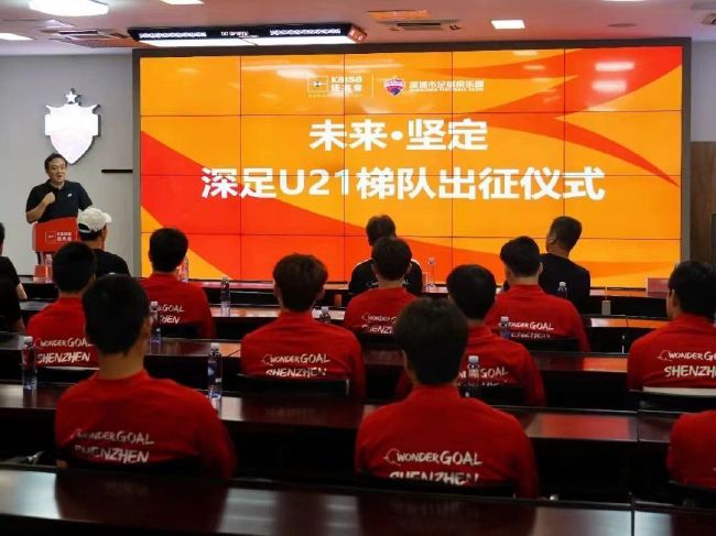 隔壁房间发出的呻吟
